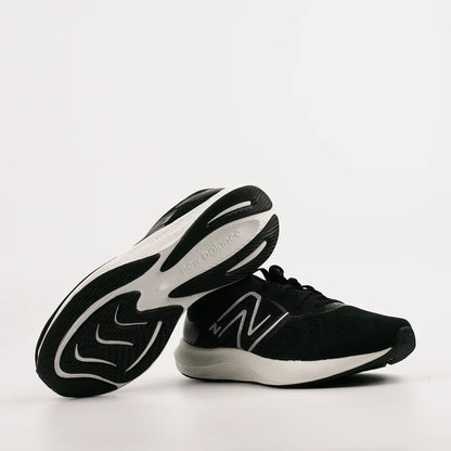 NB-I8 (New balance pro run V2 launch 2E width running shoes black/metallic silver) 32493000