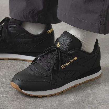 R-E18 (Reebok classic leather black/chalk/white) 82697652