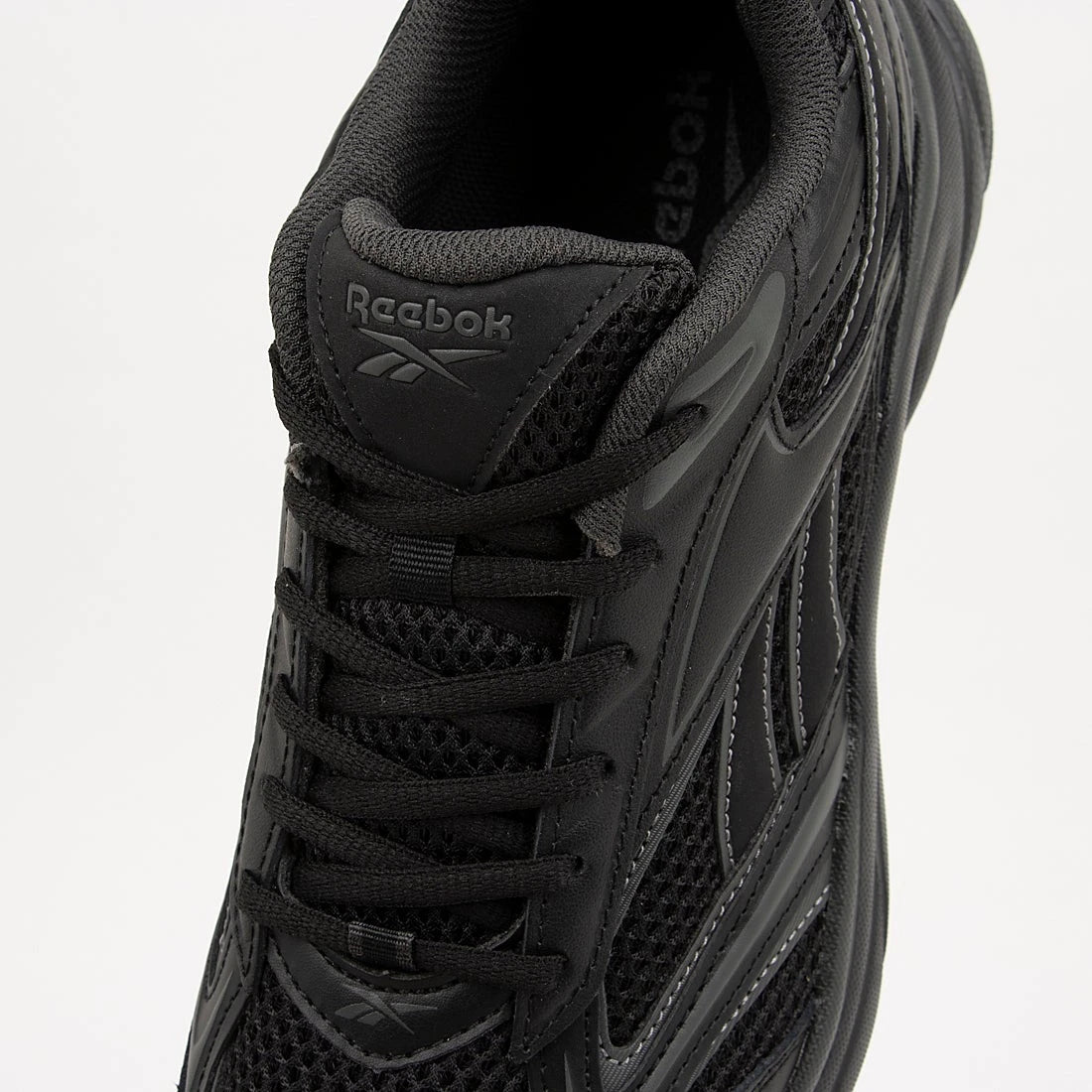 R-Y17 (Reebok belwave running shoes black/grey) 22695627