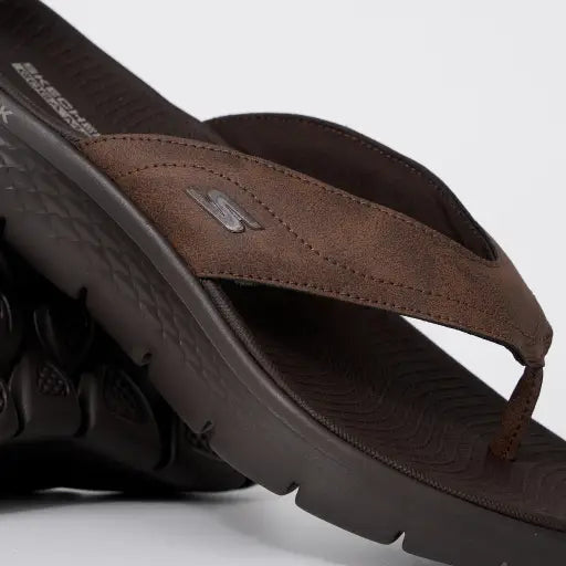 S-O12 (Skechers go walk flex sandal vallejo brown/black) 122594200