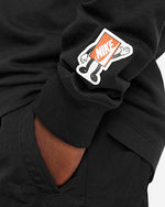 NA-E43 (Nike sportswear long sleeve tee boxy 3 black/white/red) 92392302
