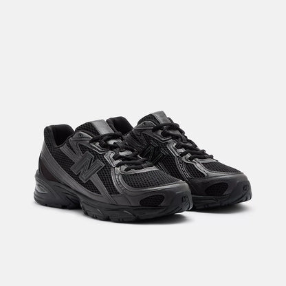NB-E9 (New balance U740 V2 D width shoes black) 52698500