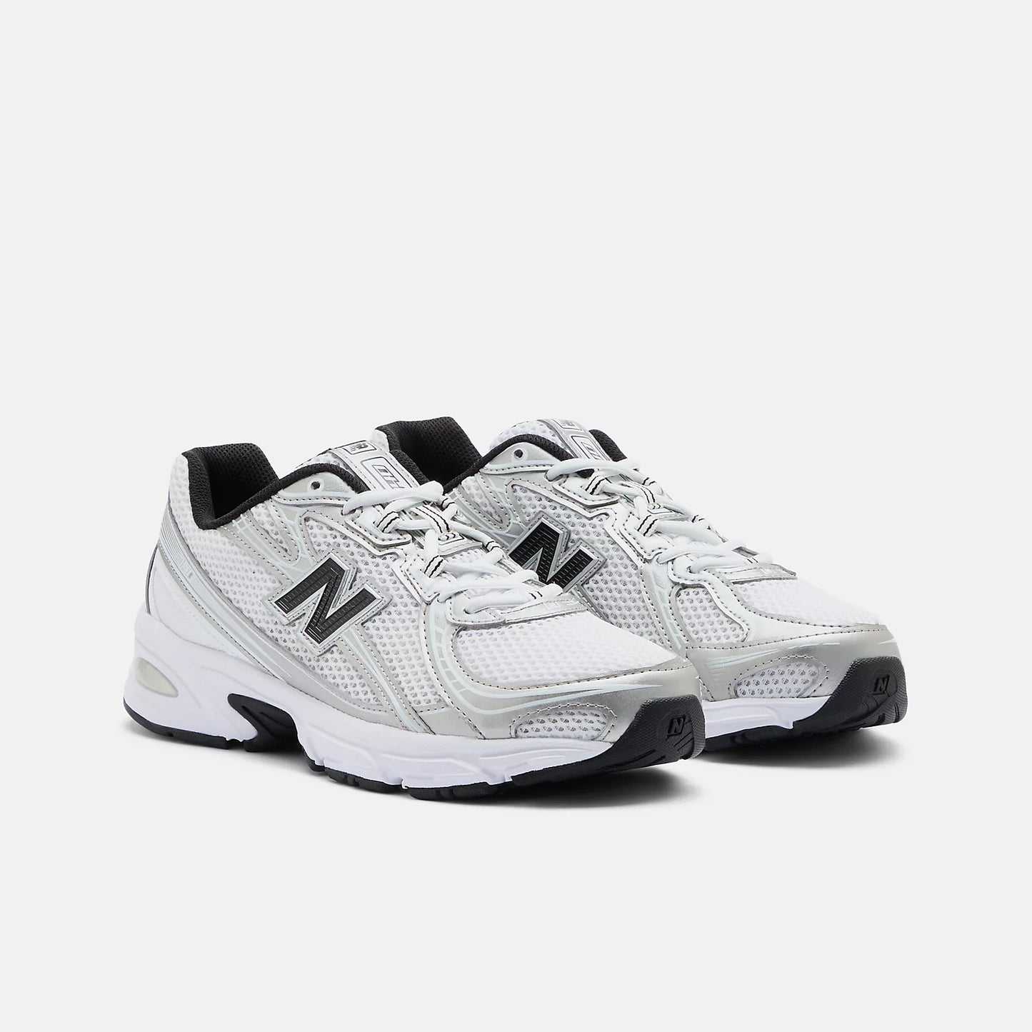 NB-F9 (New balance U740 V2 D width shoes white/black) 52698500
