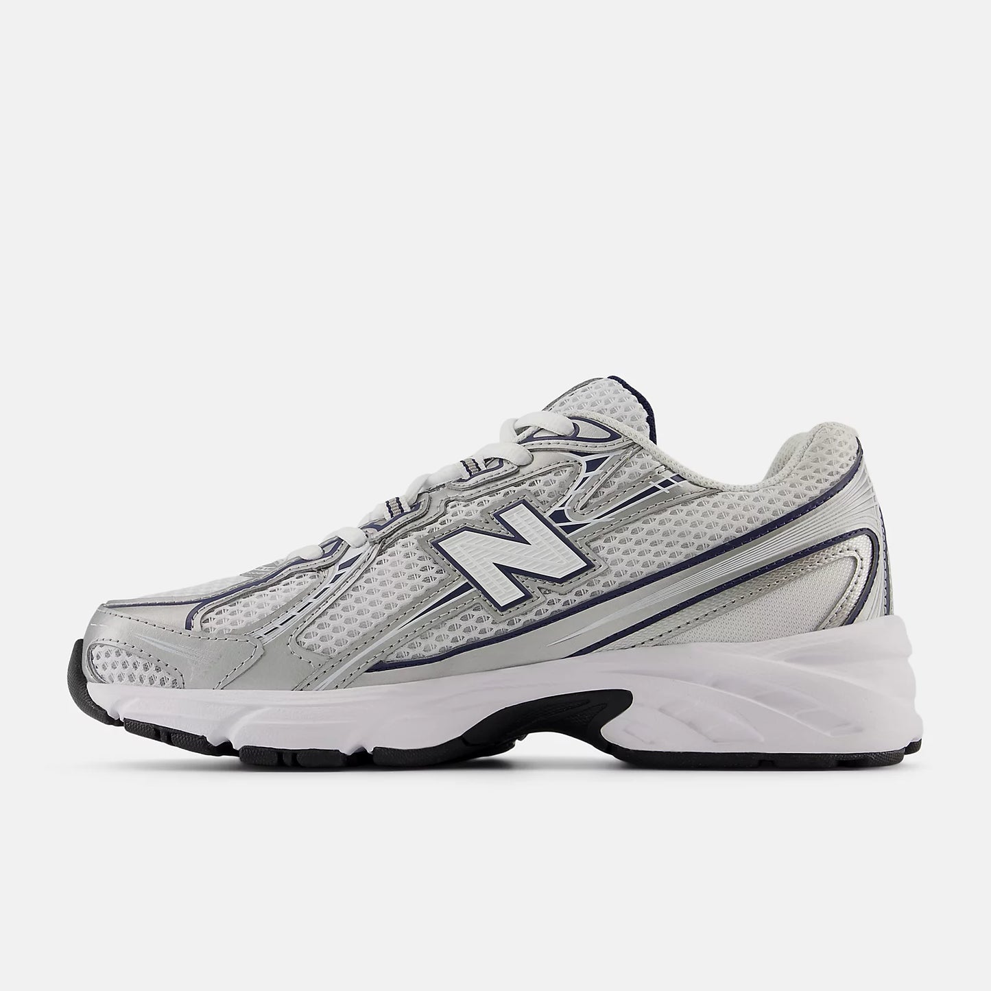NB-H9 (New balance U740 V2 D width shoes white/vintage indigo/shadow grey) 52698500