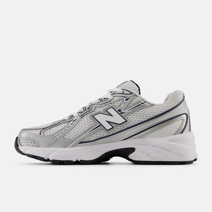 NB-H9 (New balance U740 V2 D width shoes white/vintage indigo/shadow grey) 52698500