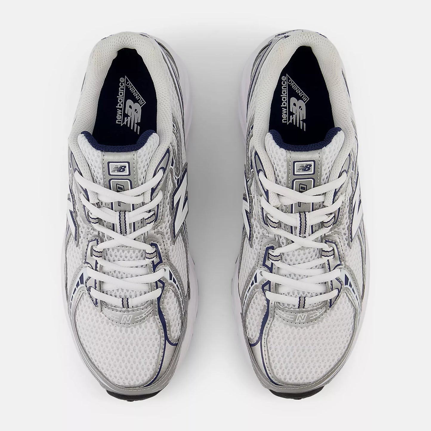 NB-H9 (New balance U740 V2 D width shoes white/vintage indigo/shadow grey) 52698500
