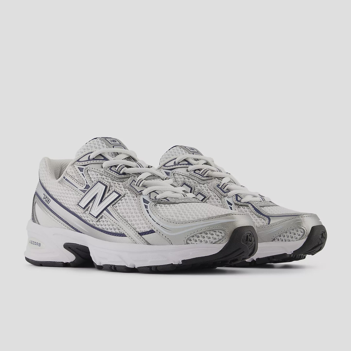 NB-H9 (New balance U740 V2 D width shoes white/vintage indigo/shadow grey) 52698500
