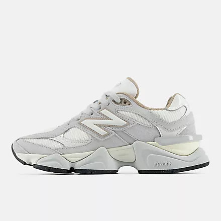 NB-M9 (New balance 9060 D width shoes driftwood/sea salt) 726911250