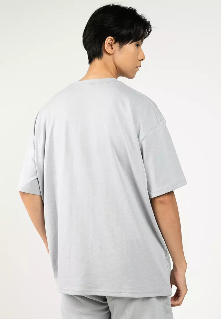 UAA-F16 (Under armour mens heavy weight oversized arch logo short sleeve tee mod gray/light heather/cardinal) 102593043