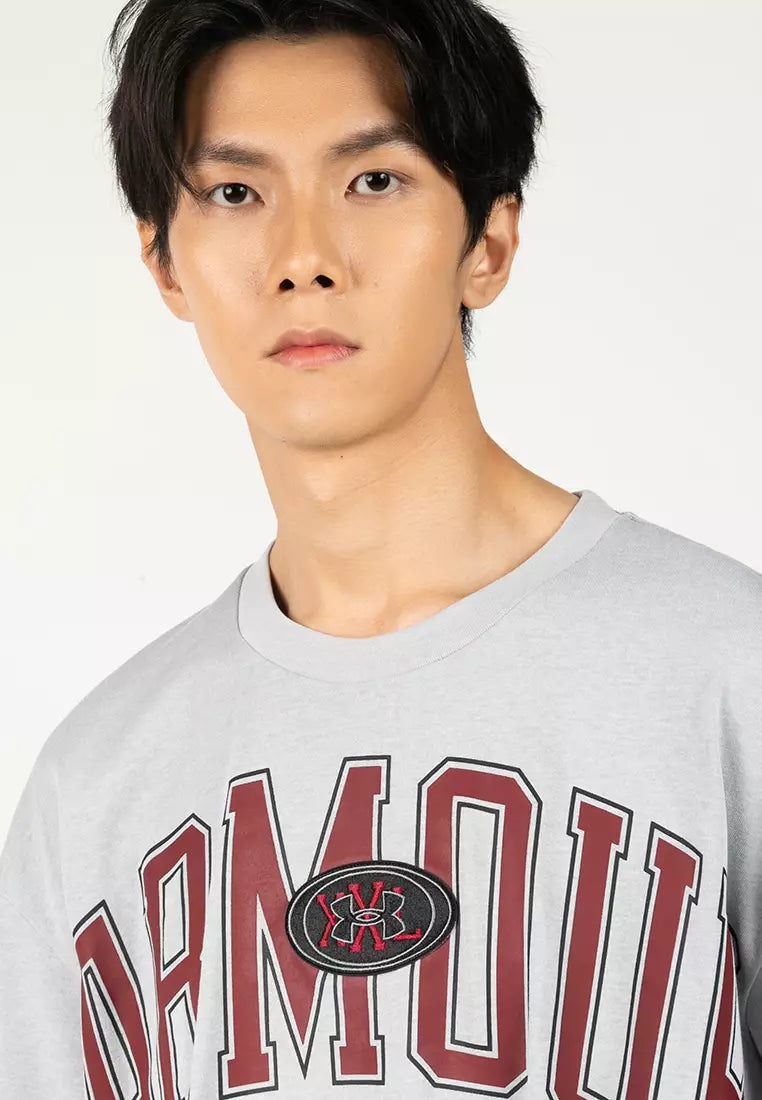 UAA-F16 (Under armour mens heavy weight oversized arch logo short sleeve tee mod gray/light heather/cardinal) 102593043