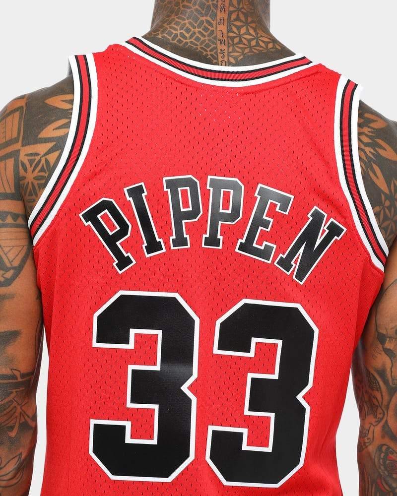 MNA-D2 (NBA SWINGMAN JERSEY BULLS PIPPEN 33 ROAD 97-98 RED) 121996956 - Otahuhu Shoes