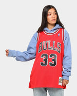 MNA-D2 (NBA SWINGMAN JERSEY BULLS PIPPEN 33 ROAD 97-98 RED) 121996956 - Otahuhu Shoes