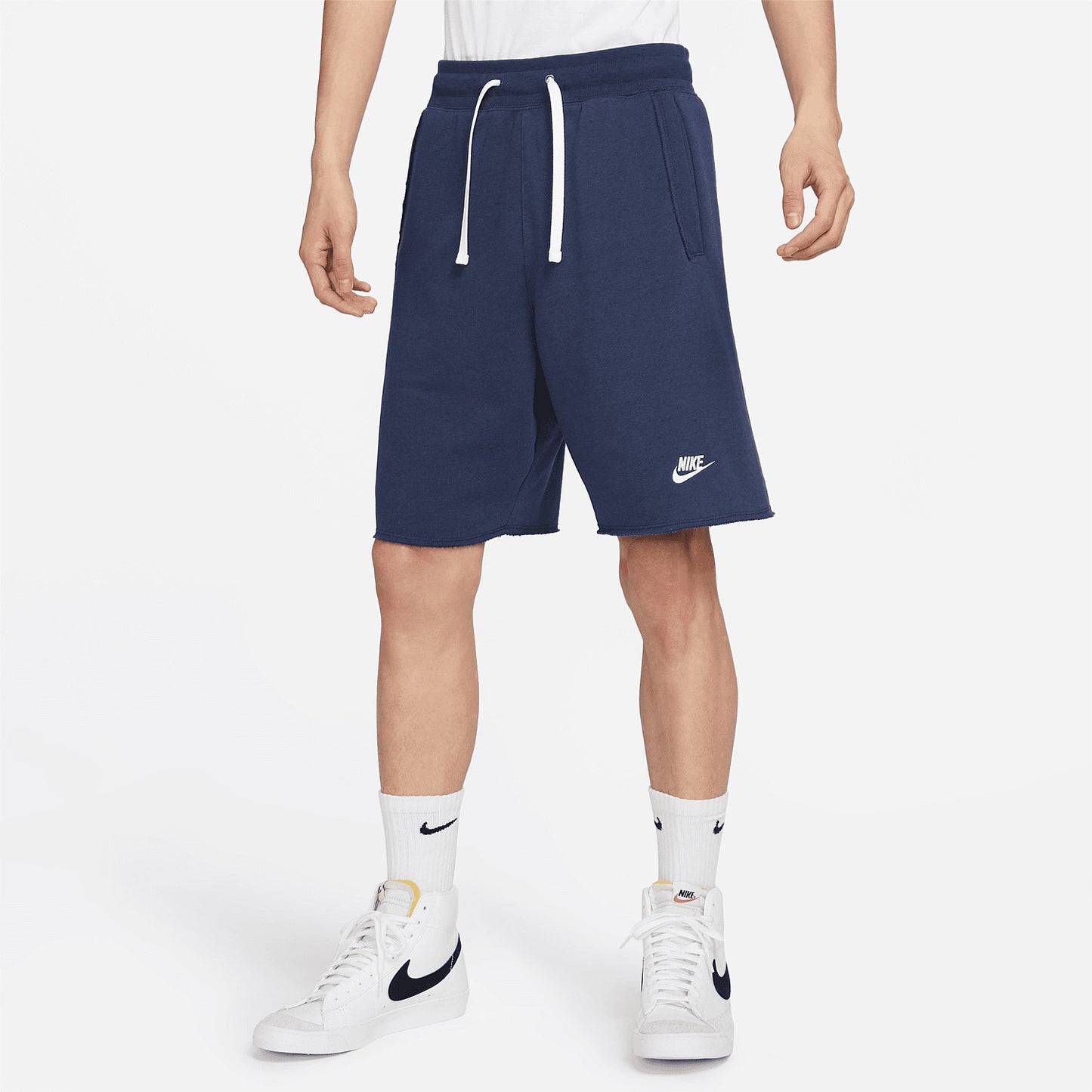 NA-P42 (Nike club alumni french terry shorts midnight navy/white) 52394604 NIKE