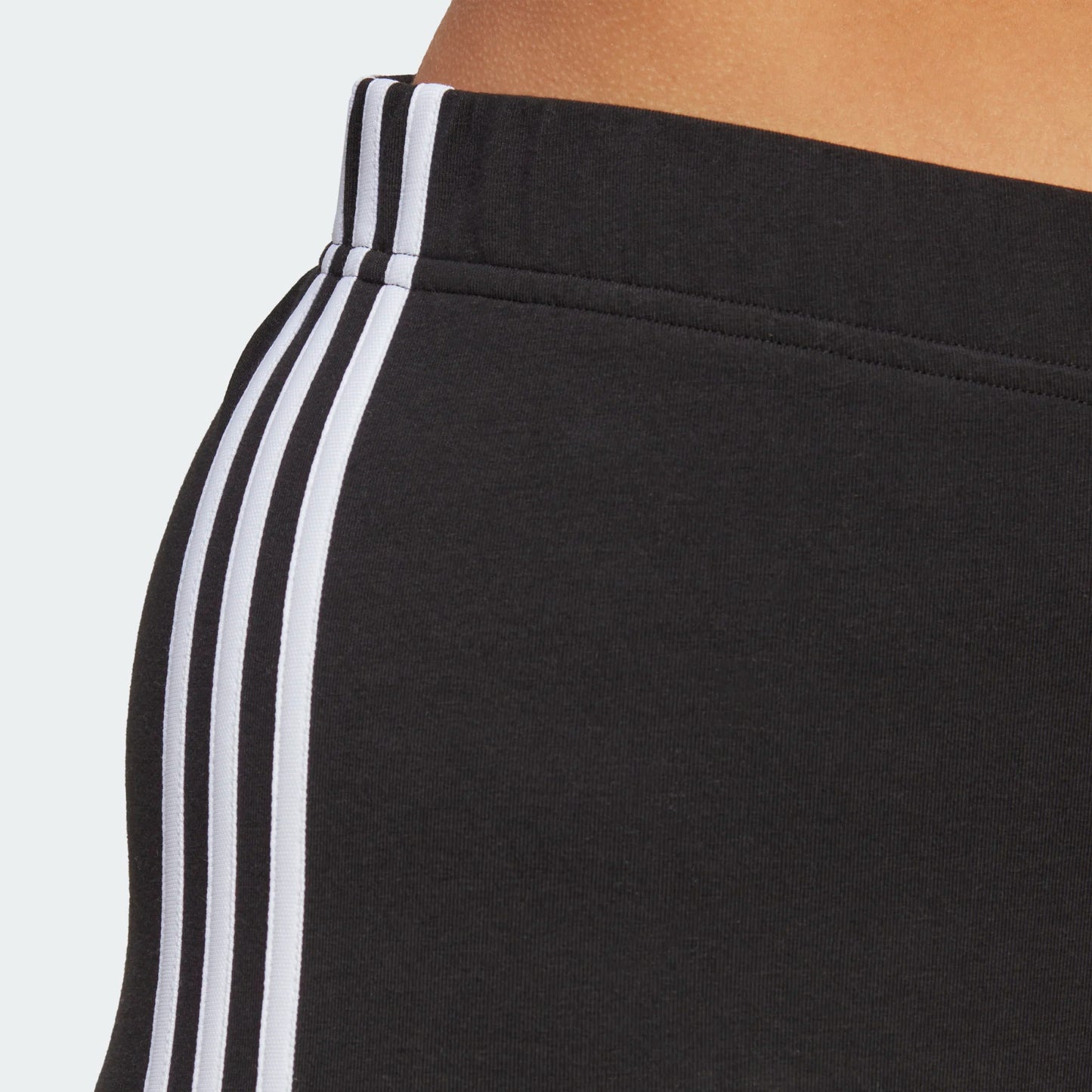 AA-E19 (Adidas women's essentials 3-stripes bike shorts black/white) 32292560 ADIDAS