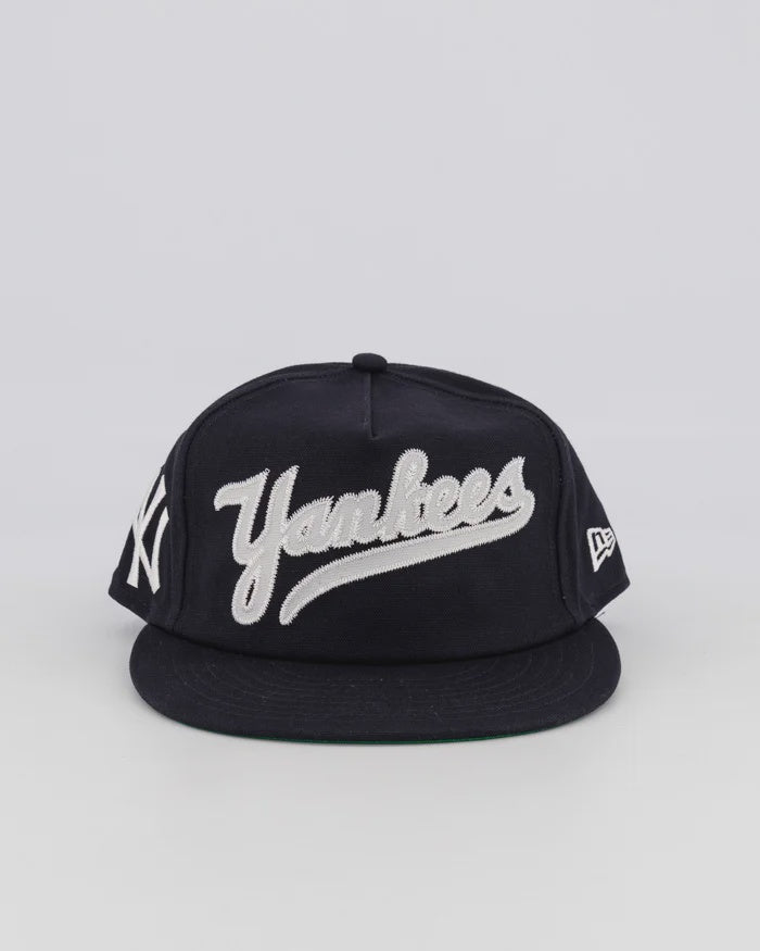 NEC-O42 (Golfer new york yankees Q322 script applique osfm snap back) 92293250 NEW ERA