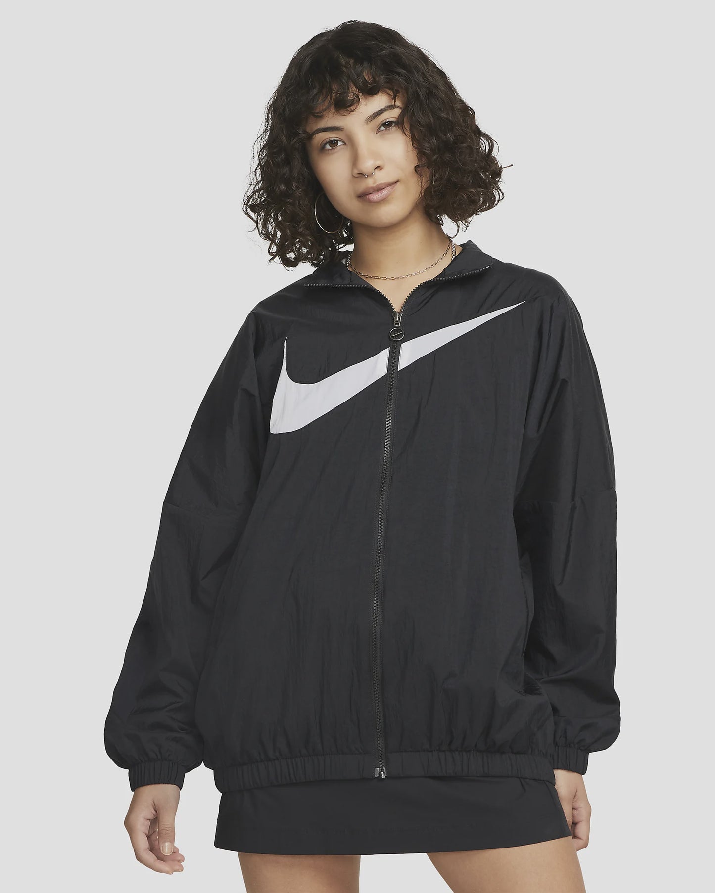 NA-U42 (Nike women nike sports wear essentials woven jacket black/white) 72397289 NIKE