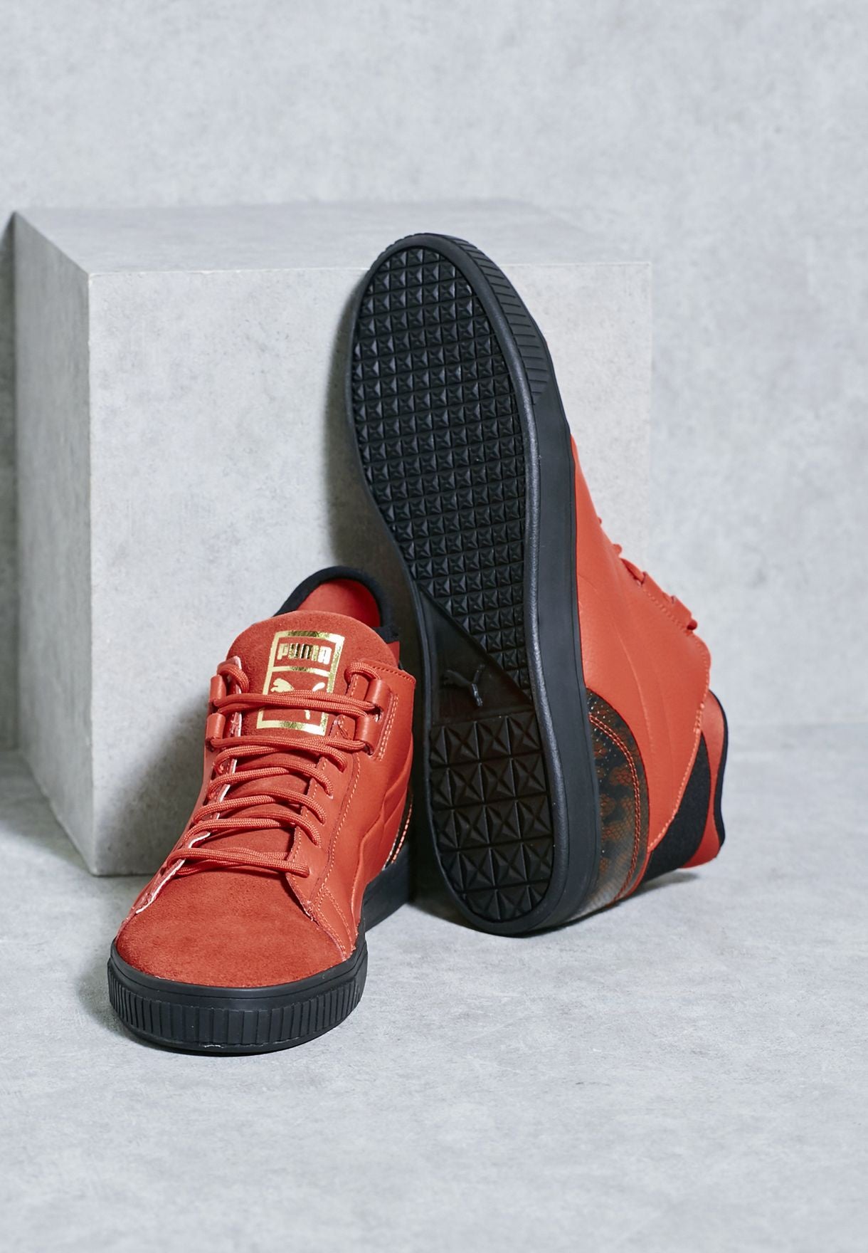 P-X32 (PLAY WINE & DINE HIGH RISK RED) 11796502 PUMA