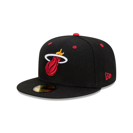 NEC-V47 (New era NBA rear script miami heat fitted hat black/white) 12394000 NEW ERA