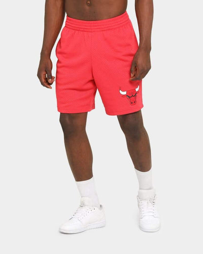 MNA-J8 (Basic mesh court short bulls red) 22194347 - Otahuhu Shoes