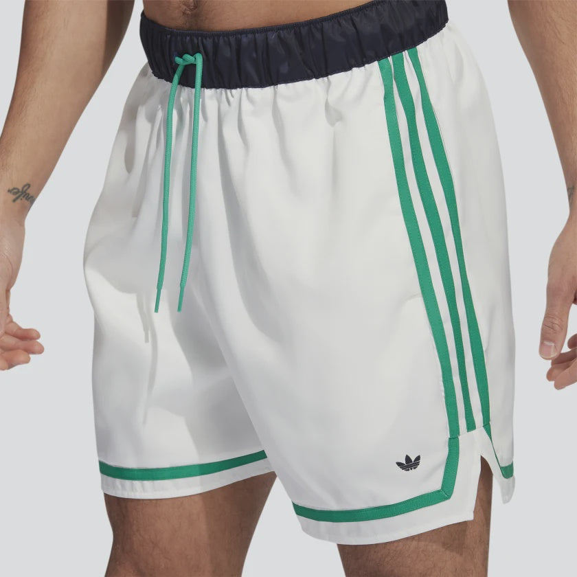 AA-D21 (Adidas hoop prep summer shorts off white/court green) 52393849 ADIDAS