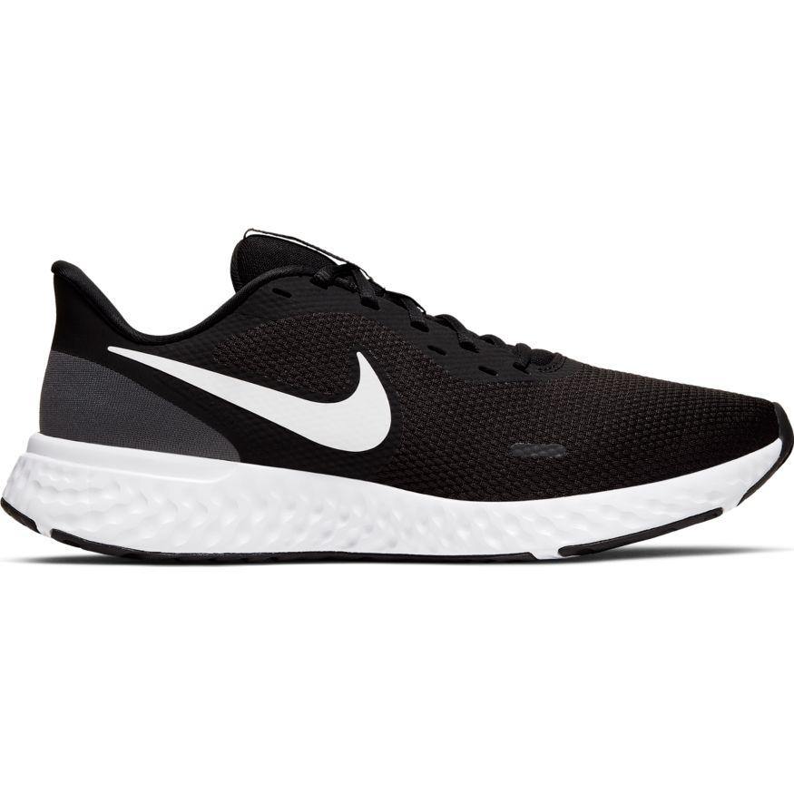N-T112 (Nike Revolution 5 blk/wht) 121995627 - Otahuhu Shoes