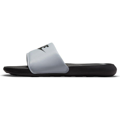 N-C123 (Nike victori one slide wolf grey/black) 72192558 - Otahuhu Shoes