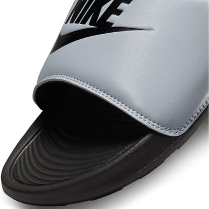 N-C123 (Nike victori one slide wolf grey/black) 72192558 - Otahuhu Shoes