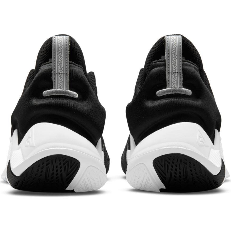 N-O122 (Giannis immortality black/clear white/wolf grey) 72197161 - Otahuhu Shoes