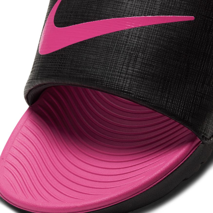 N-O132 (Nike kawa slide black/vivid pink) 112292302 NIKE