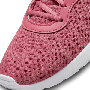 Nike tanjun 2024 barely rose