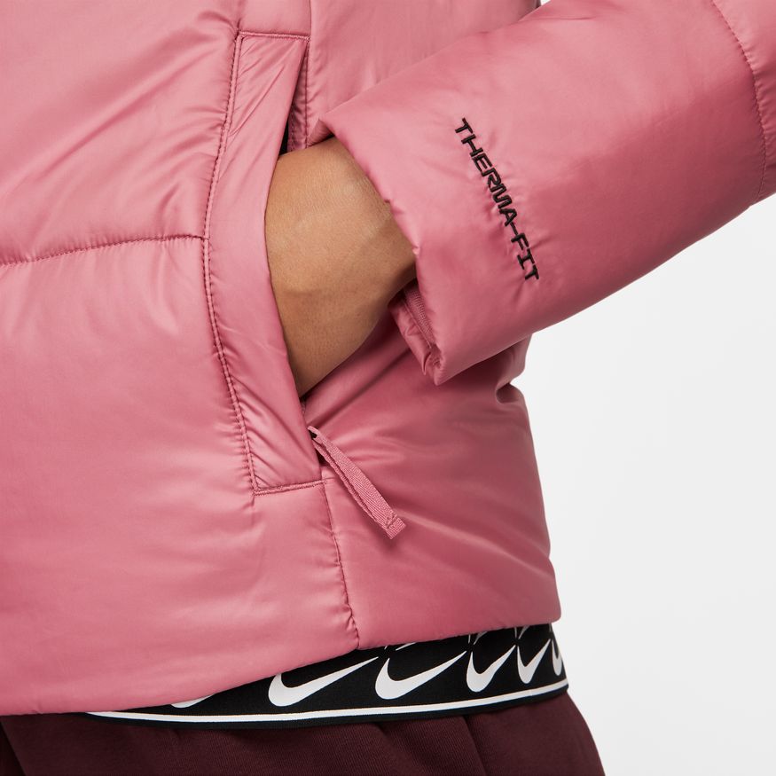 NA-U38 (Women nike sportswear therma fit repel classic tape jacket dessert berry/black/white) 82298951 NIKE