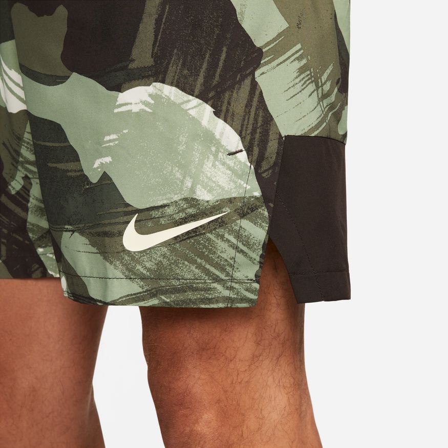 NA-B40 (Nike drifit flex woven shorts 9inch camo oil green/velvet brown/coconut milk) 92293325 NIKE