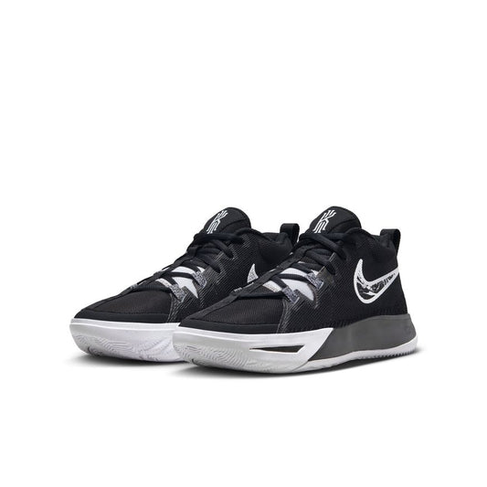 N-I134 (Nike kyrie flytrap VI black/white/light grey/mentha) 22397161 NIKE