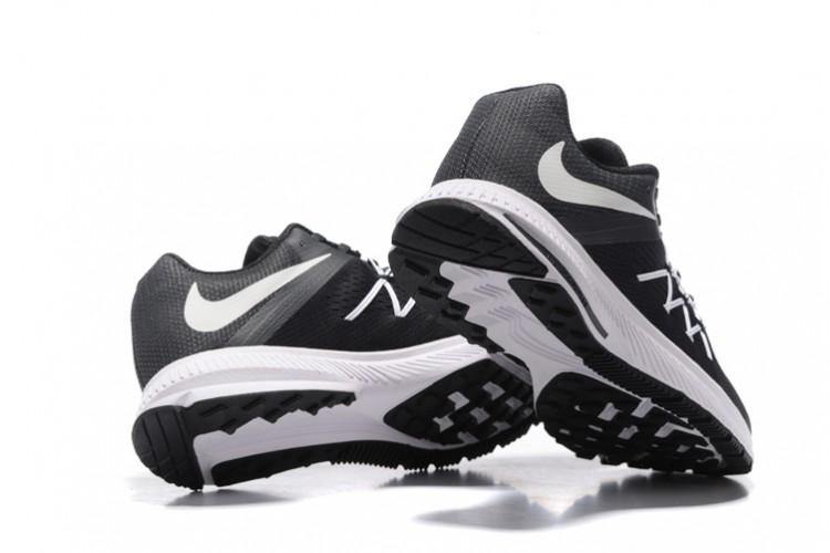 N-E89 (Zoom winflo 3 black/white) 61698184 - Otahuhu Shoes