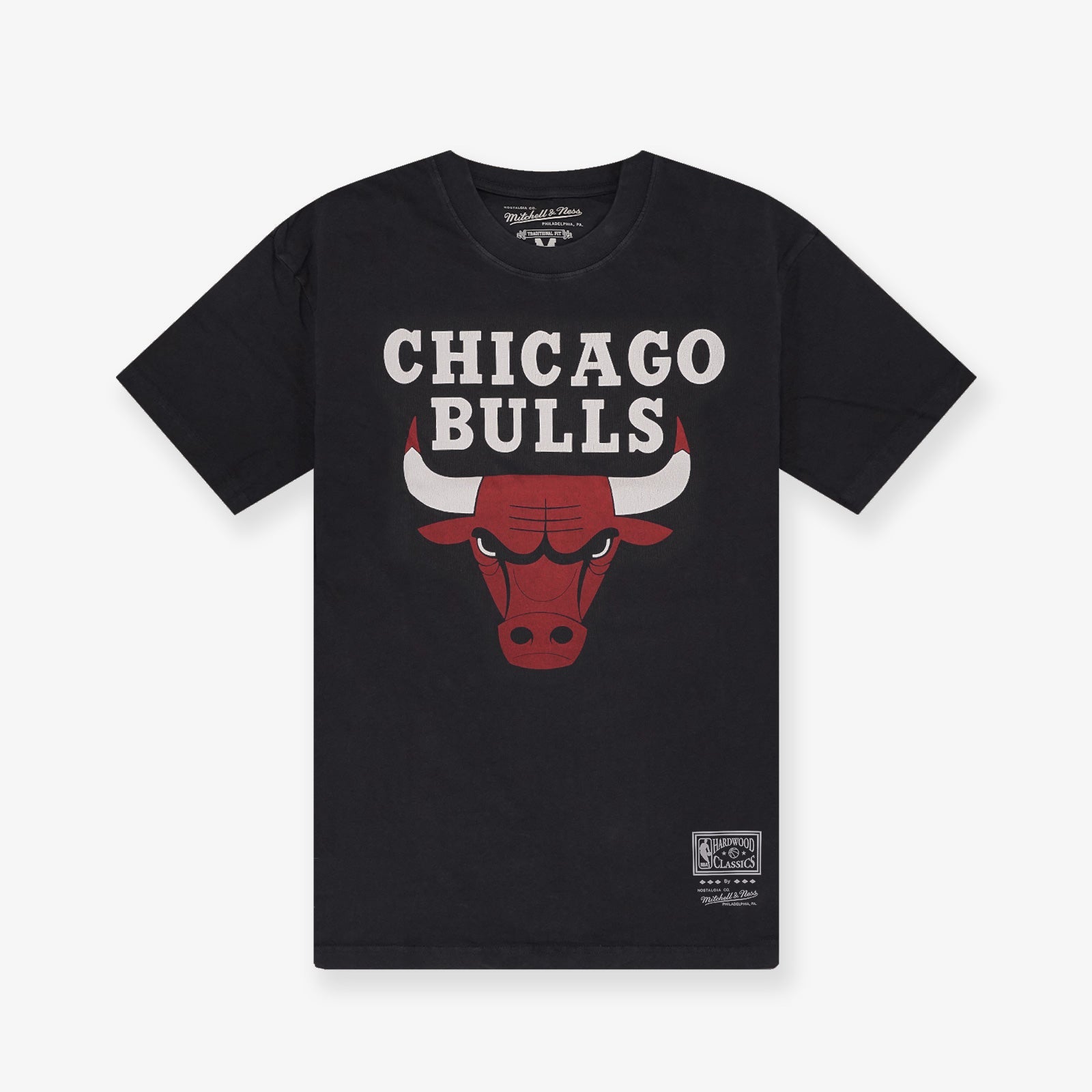 MNA-L18 (Vintage back to back tee bulls faded black MNCG0047) 12293695 MITCHELL AND NESS