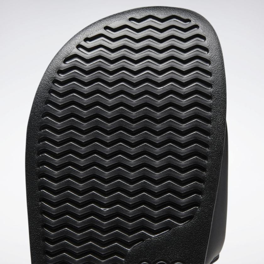 R-I12 (Reebok classic slide black/white) 32192560 - Otahuhu Shoes