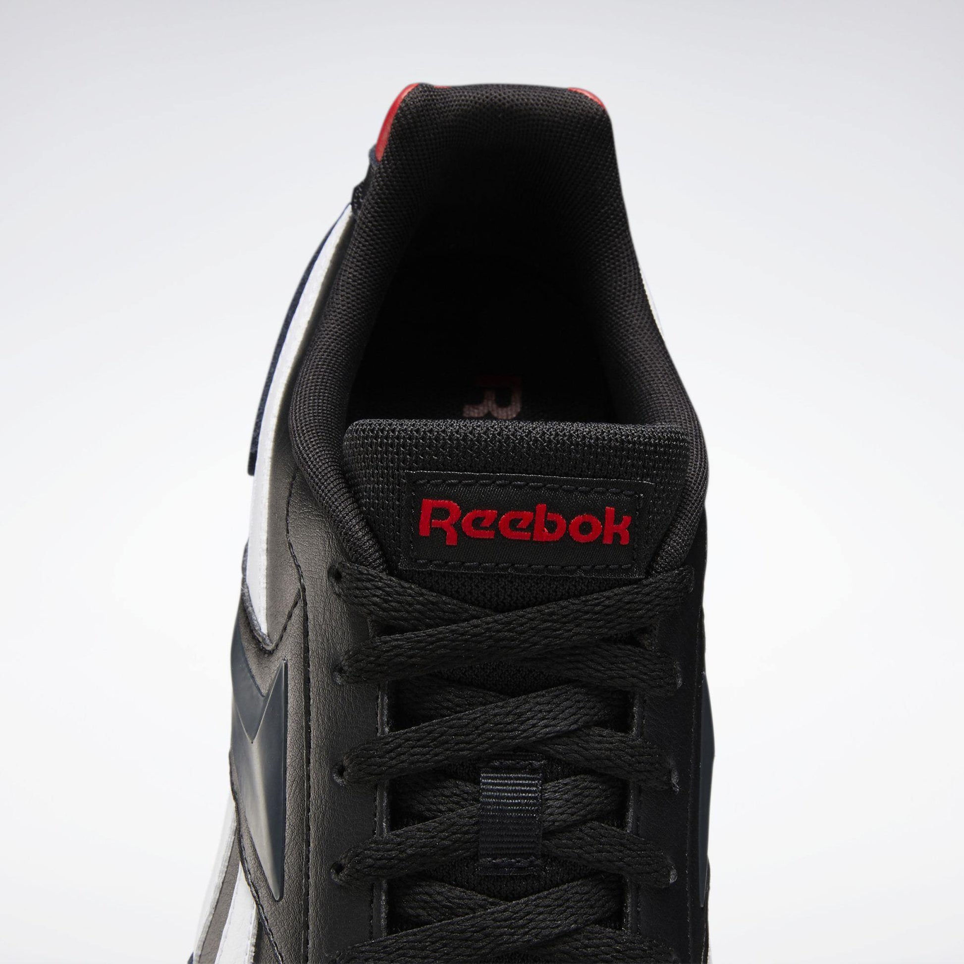 R-P11 (Reebok royal glide black/white/vector red) 92095630 - Otahuhu Shoes