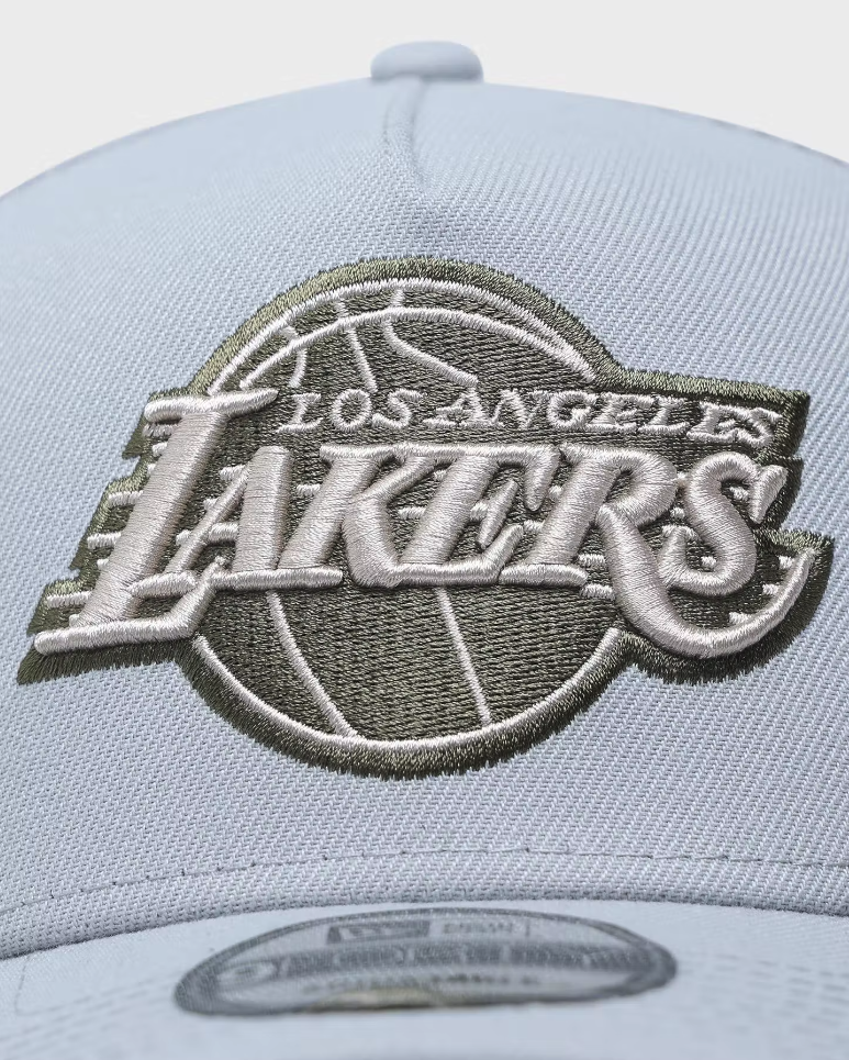 NEC-N32 (940AF La lakers Q421 med slvr new olive stn osfm) 122192460 NEW ERA