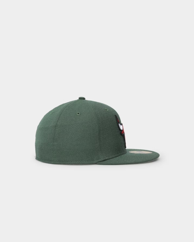 NEC-N38 (5950 Chicago bulls Q222 rifle green otc fitted hat) 62294000 NEW ERA