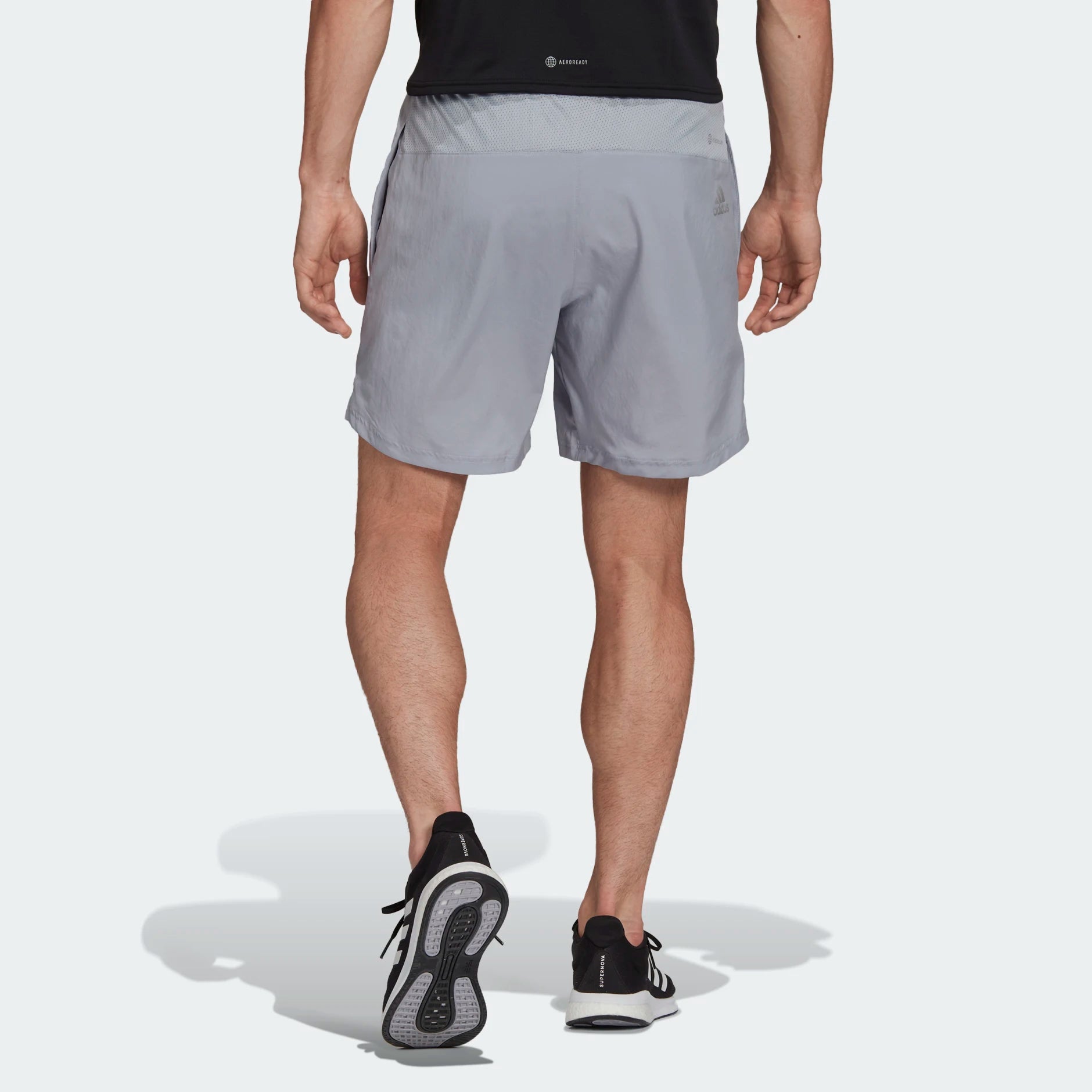 AA-T17 (RUN-IT SHORTS Halo Silver) 12392305 ADIDAS