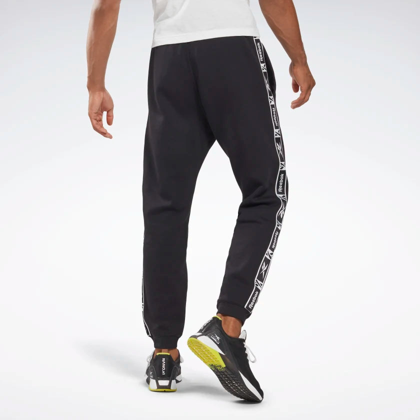 RA-M1 (Reebok identity jogger black) 42294605 REEBOK