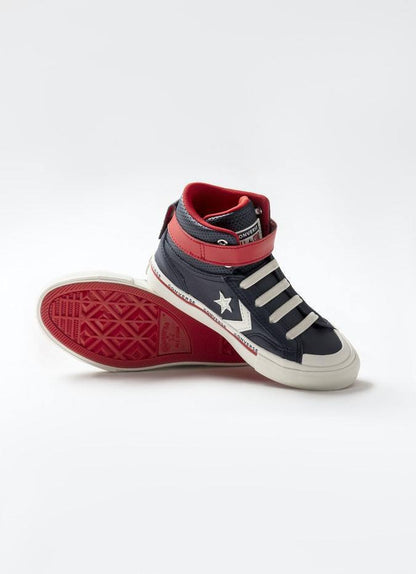 CT-T33 (Kid pro blaze strap hi obsidian/egret/university red) 102093500 - Otahuhu Shoes