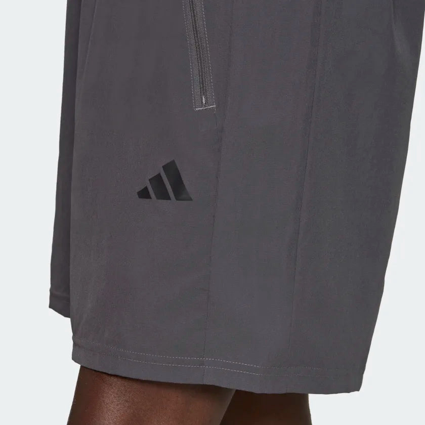 AA-I17 (TRAIN ESSENTIALS WOVEN TRAINING SHORTS)12392560 ADIDAS