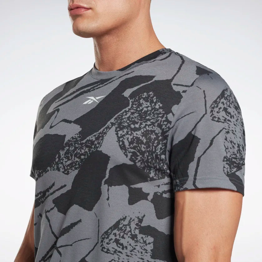 RA-G1 (Reebok workout all over print short sleeve tee black) 32293070 REEBOK