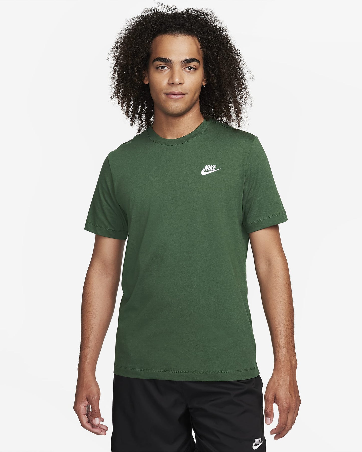 NA-E44 (Nike sportswear club tee green fir) 122392046